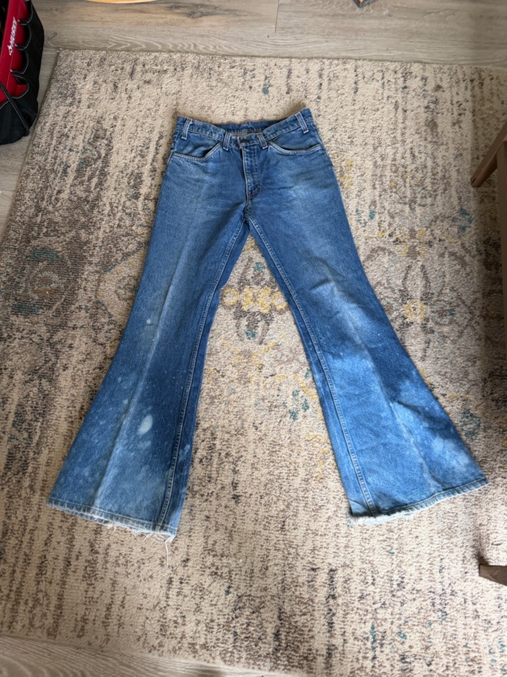 Signature by Levi Strauss Denim Flare Jeans in Medium Blue